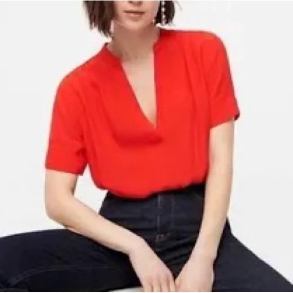 J. Crew Drapey Band Collar Popover Top in Bright Cerise Size S - Picture 3 of 11